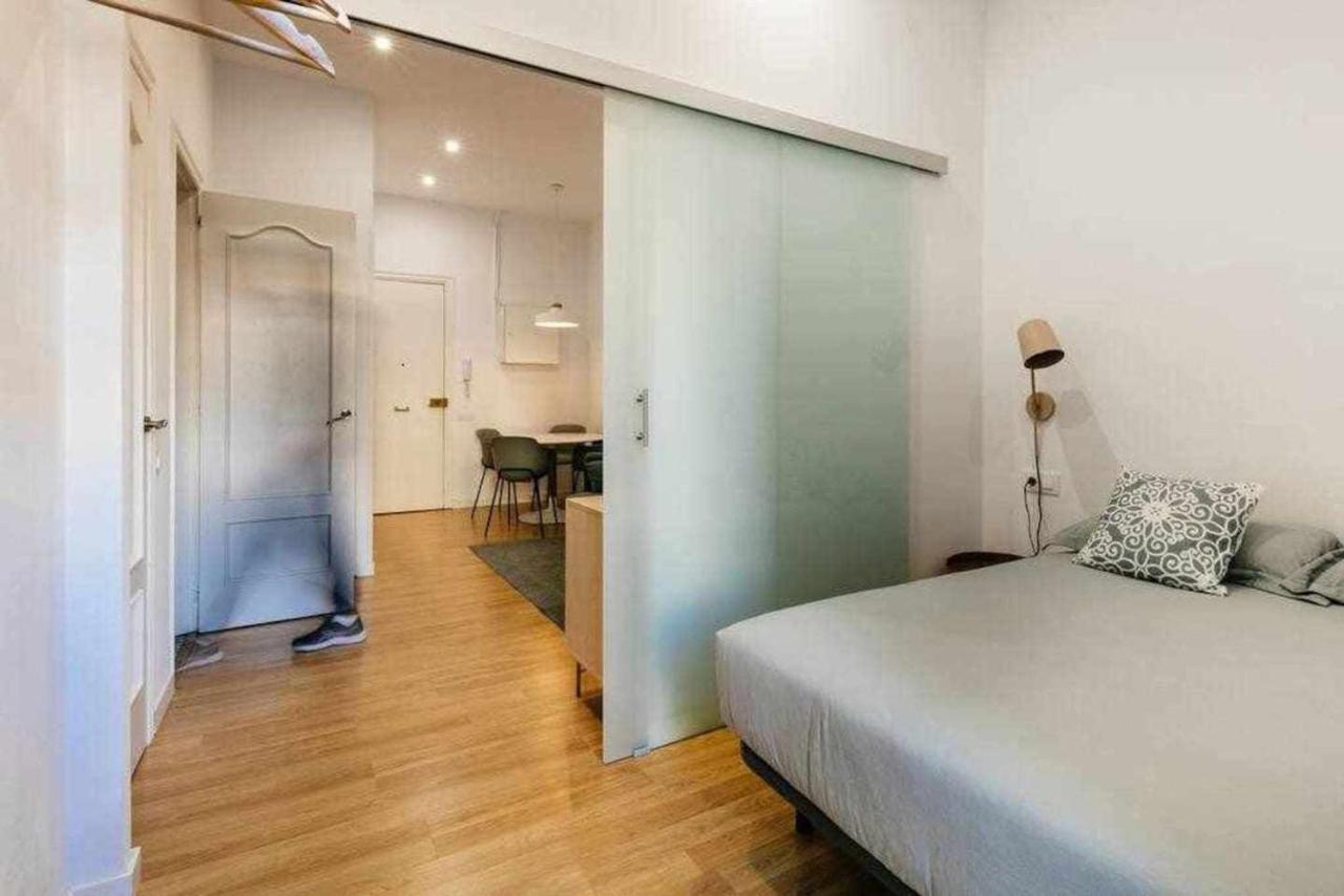 Cozy & Central Apartment Barcelona Exterior foto